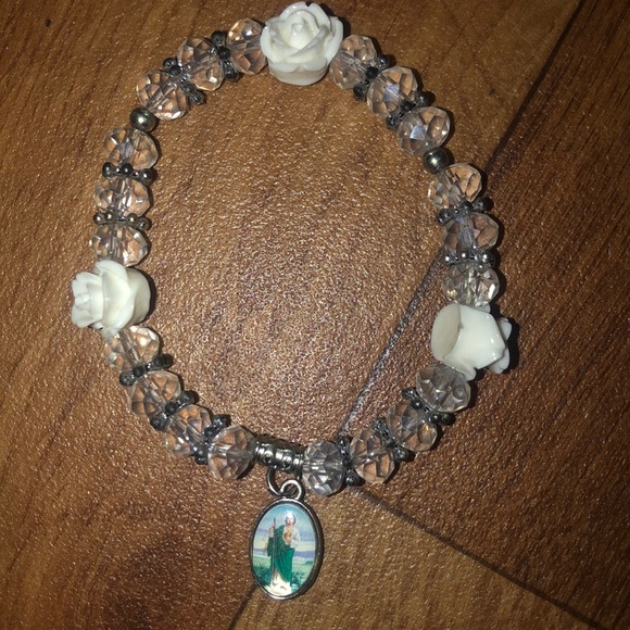 Bracelet - Picture 1 of 5